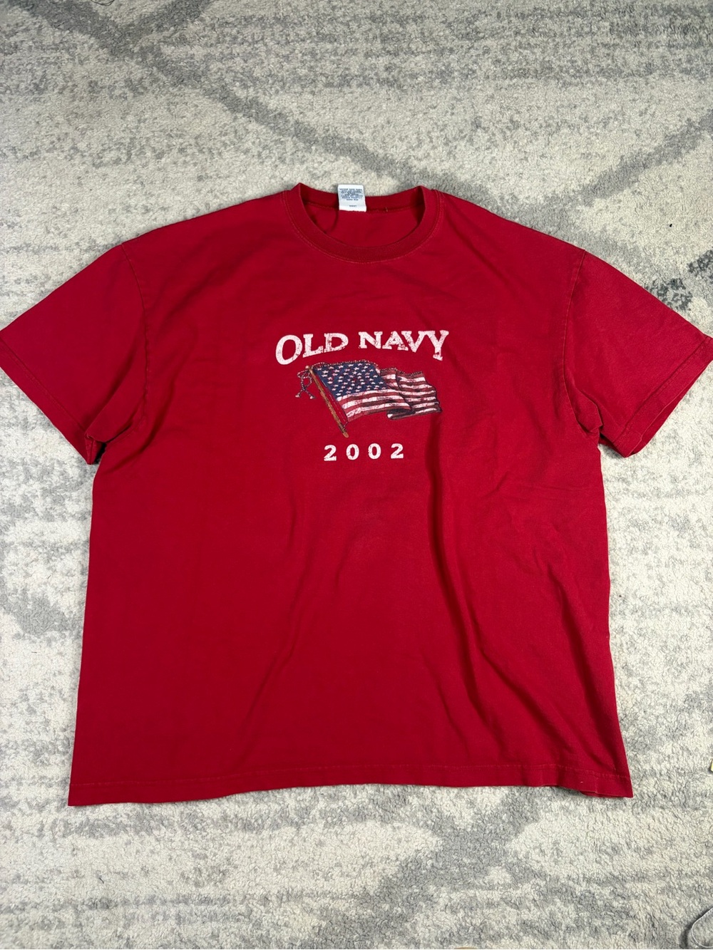 Vintage Y2K Old Navy 2002 American Flag Graphic T-Shirt Red XL